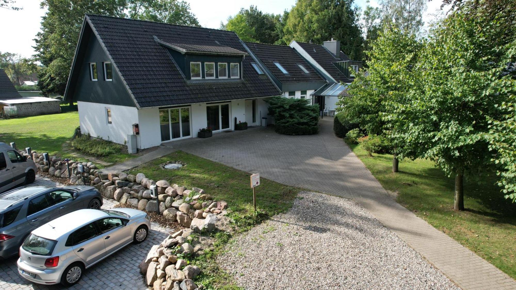 Appartementhaus Brunsholm Esgrus Bagian luar foto